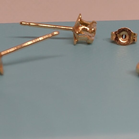 10k solid gold earrings - Picture 4 of 7